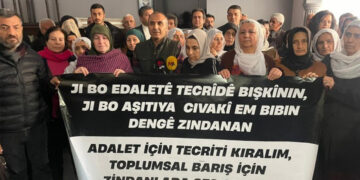 Solidarity vigil joins hunger strikers against PKK leader’s isolation in Turkey