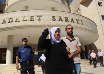 Grieving mother ordered to pay compensation to ex-MP affiliated with Şenyaşar family murders