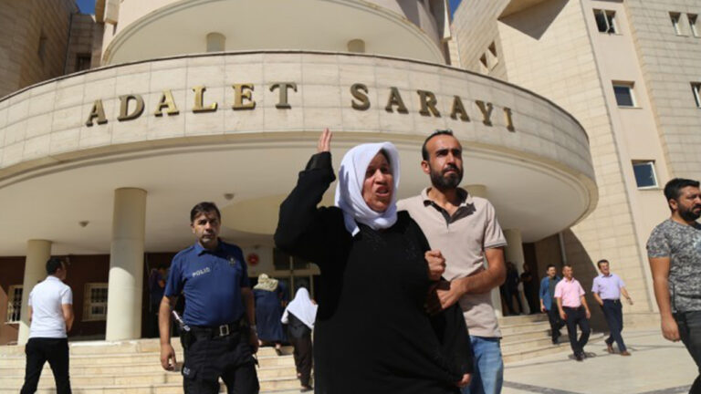 Grieving mother ordered to pay compensation to ex-MP affiliated with Şenyaşar family murders