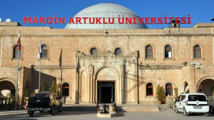 Kurdish language graduates decry inequitable hiring criteria at Turkish university