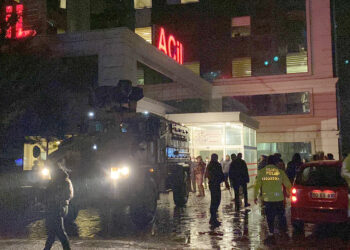Jailed Kurdish politician Selahattin Demirtaş transferred to Diyarbakır to visit ailing mother