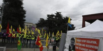 Protesters demand freedom for Abdullah Öcalan outside UN office