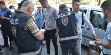 Turkey accused of forcibly relocating Syrian refugees