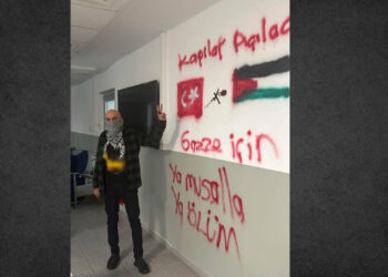 Hostages freed in raid on Turkish factory by armed individual
