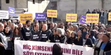 Marchers complete freedom walk in Turkey, demand Kurdish rights