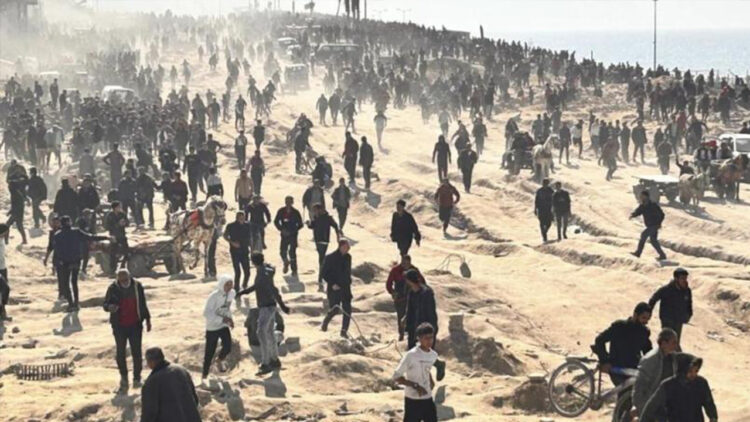 Israeli forces target Gazans gathering for food aid, killing over 100
