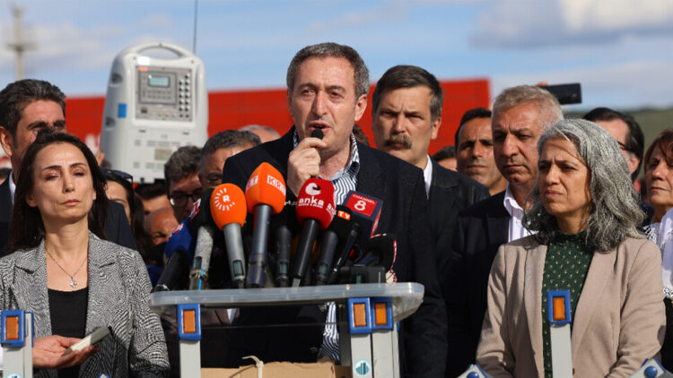 Kobane trial verdict ‘shows Turkish state’s alignment with ISIS and fascism’: DEM Party co-chairs