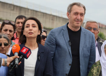 DEM Party leaders visit jailed politician Figen Yüksekdağ, decry punishment of anti-ISIS solidarity