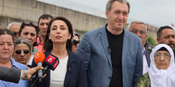DEM Party leaders visit jailed politician Figen Yüksekdağ, decry punishment of anti-ISIS solidarity