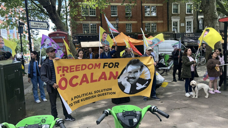 Protest outside Amnesty office in London demands end to Abdullah Öcalan’s isolation