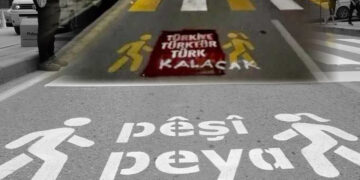 Turkey: Police support blacking out of Kurdish language traffic warning signs