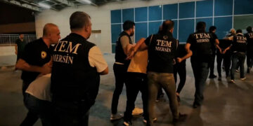 Nine Kurdish youths sent to prison over terror charges for dancing to Kurdish song