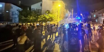 Riots erupt across Turkey targeting Syrian refugees, pogrom sparked in Kayseri