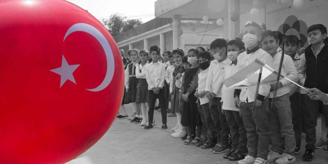 Protests after distribution of Turkish flag balloons to children in Duhok, KRI