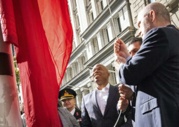 New York City mayor indicted in corruption case linked to Turkish influence