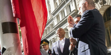New York City mayor indicted in corruption case linked to Turkish influence