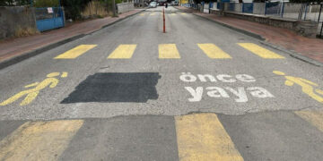 Kurdish language roadmarkings blacked out in Turkey’s Kurdish-majority Elazığ