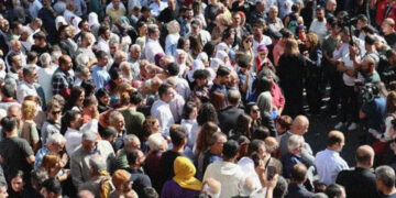 Protesters defy police demanding solution to Turkey’s Kurdish issue, freedom for Öcalan