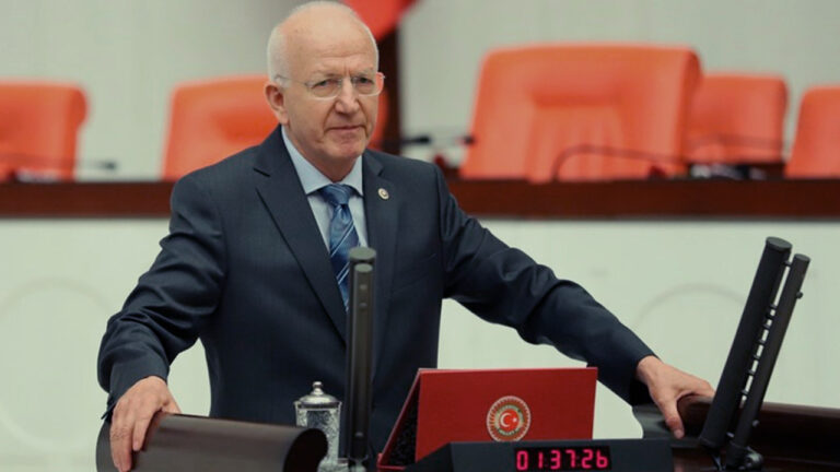 New era for İstanbul Bar as İbrahim Kaboğlu elected president after 22 years