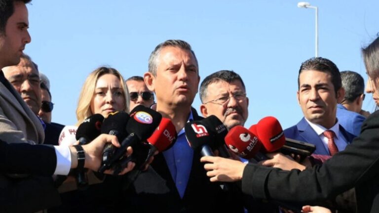 Main opposition leader visits Diyarbakır amid heightened discussions on Kurdish issue