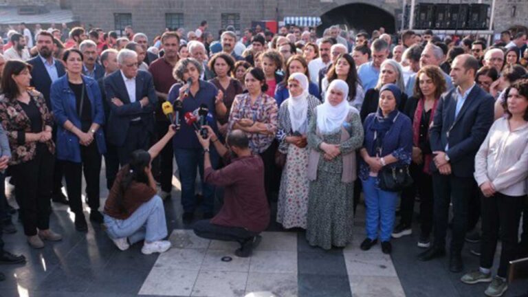 “The path to peace runs through Öcalan” – Kurdish leaders demand action