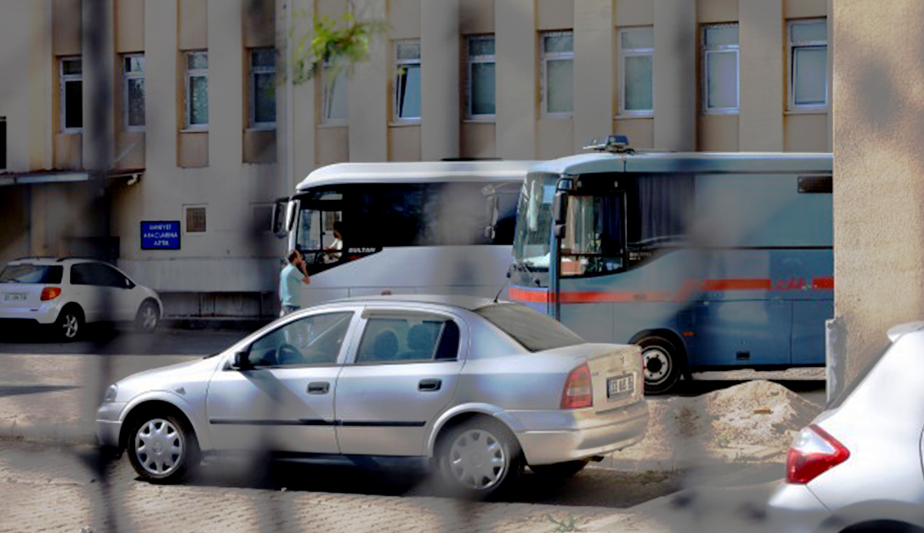 Türkiye, Diyarbakır’daki Kürt bağımsızlık mitinginin ardından yüzlerce kişiyi tutukladı