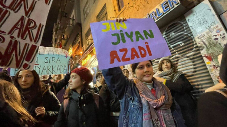 Women’s rights protesters in Turkey face police crackdown, mass detentions
