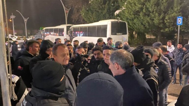 Turkish authorities remove joint mayors in Van’s Bahçesaray municipality raid