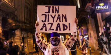 End repression of Kurdish women: Thousands march across Europe