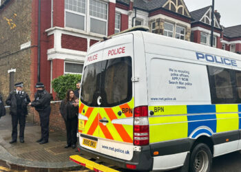 Dawn police raid on UK Kurdish centre, arrest prominent members of community
