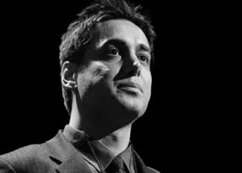 Iran: Kianoosh Sanjari dies in apparent suicide protest