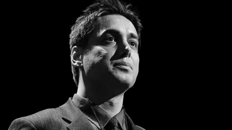 Iran: Kianoosh Sanjari dies in apparent suicide protest