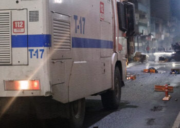 Police violence in Turkey’s Kurdish cities as protesters resist government-appointed trustees