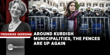 Around Kurdish municipalities, the fences are up again