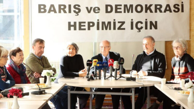 Intellectuals and writers call for peace and democracy in Turkey
