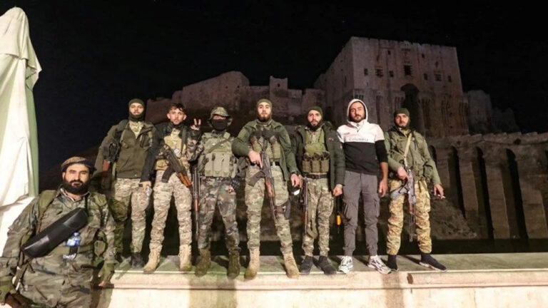 Syrian conflict escalates as Hama faces military build-up