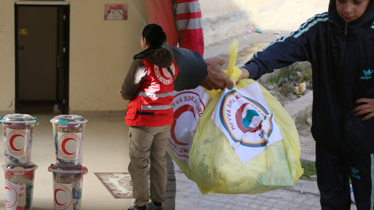 Aid needed as North and East Syria welcomes thousands fleeing Syrian war
