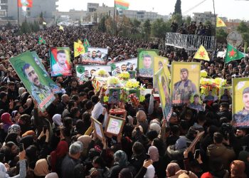 Thousands gather in Qamishli to honour fallen fighters and civilian victims of Euphrates Basin resistance
