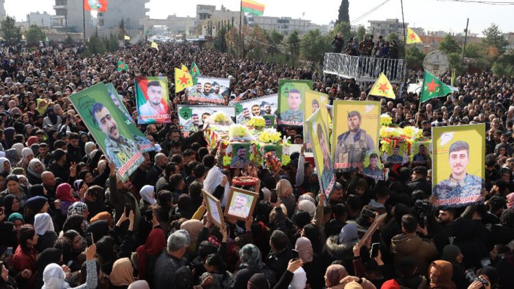 Thousands gather in Qamishli to honour fallen fighters and civilian victims of Euphrates Basin resistance