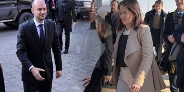 German and French FMs visit Damascus to set conditions for new relations