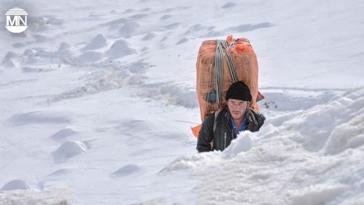Survival on the edge: Kurdish Kolbars endure economic strangulation and state violence