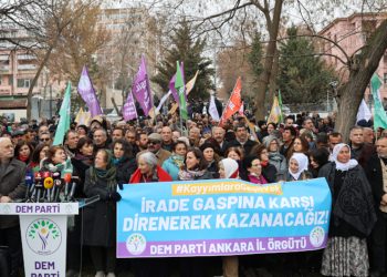 Kurdish politicians condemn Turkey’s trustee system in mass protest in Ankara