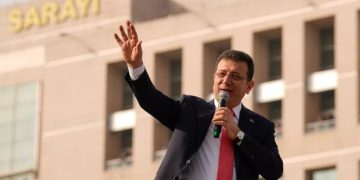 Istanbul Mayor Ekrem İmamoğlu remanded in custody, sparking outrage