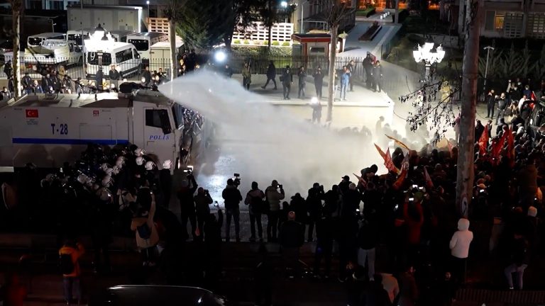 Police violence intensifies during protests in Turkey following İmamoğlu’s arrest