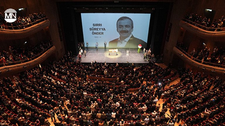 Thousands bid farewell to Sırrı Süreyya Önder in Istanbul