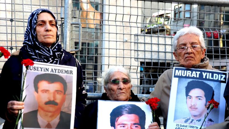 Amnesty International urges freedom for peaceful protest in Galatasaray Square